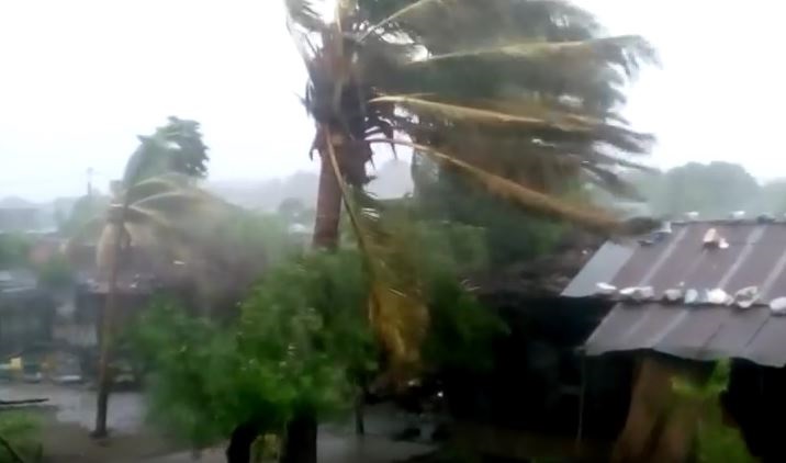 ВИДЕО: Циклон усмртио најмање 78 особа